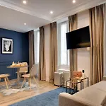 Serotel Suites Opera